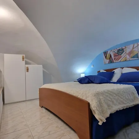 Vico Del Sarto *